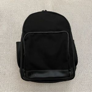 BEIS || The Backpack in Black
